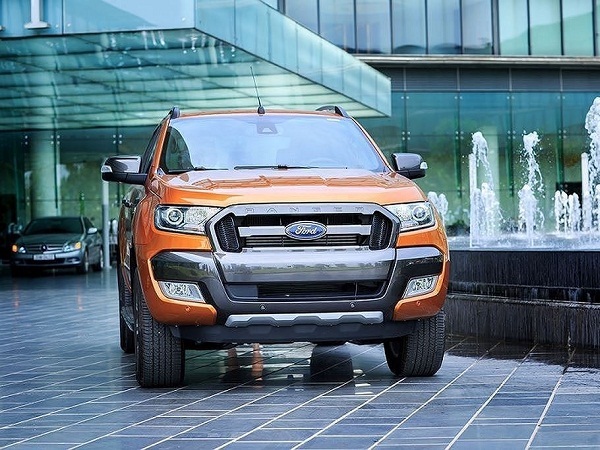 Ford Ranger Raptor thiết lập nên một chuẩn mực mới về khả năng, sức mạnh vận hành của một mẫu xe bán tải cỡ trung