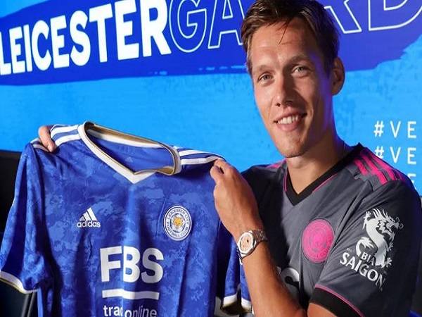 Vestergaard hoàn thành việc chuyển đến Leicester