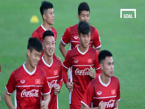 Tin bóng đá VN chiều 28/11: Đội tuyển Việt Nam có đầy đủ lực lượng