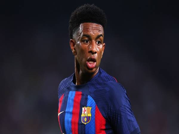 Tin Barca 31/12: Cầu thủ trẻ Balde bày tỏ muốn gắn bó với Barca